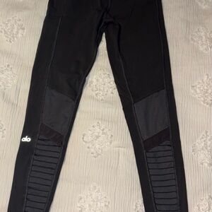 ALO Yoga Charcoal Gray Leggings